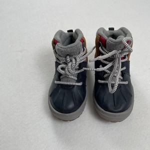 OSHKOSH B'gosh Color Block High Top Toddler Shoes Size 6